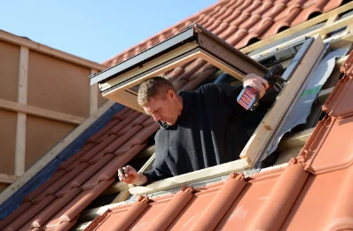 Pose de fenêtres de toit Velux à Frampas